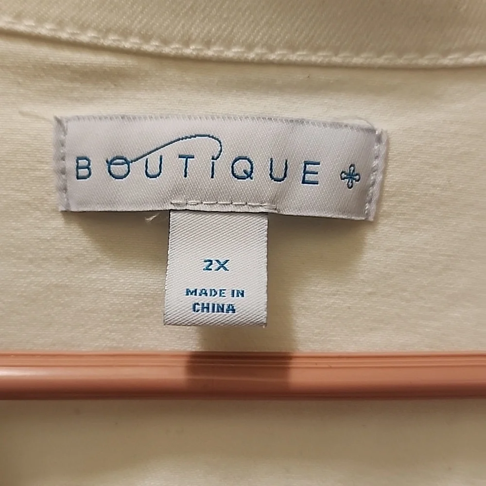 NWT! - White Denim Jacket - Picture 3 of 6